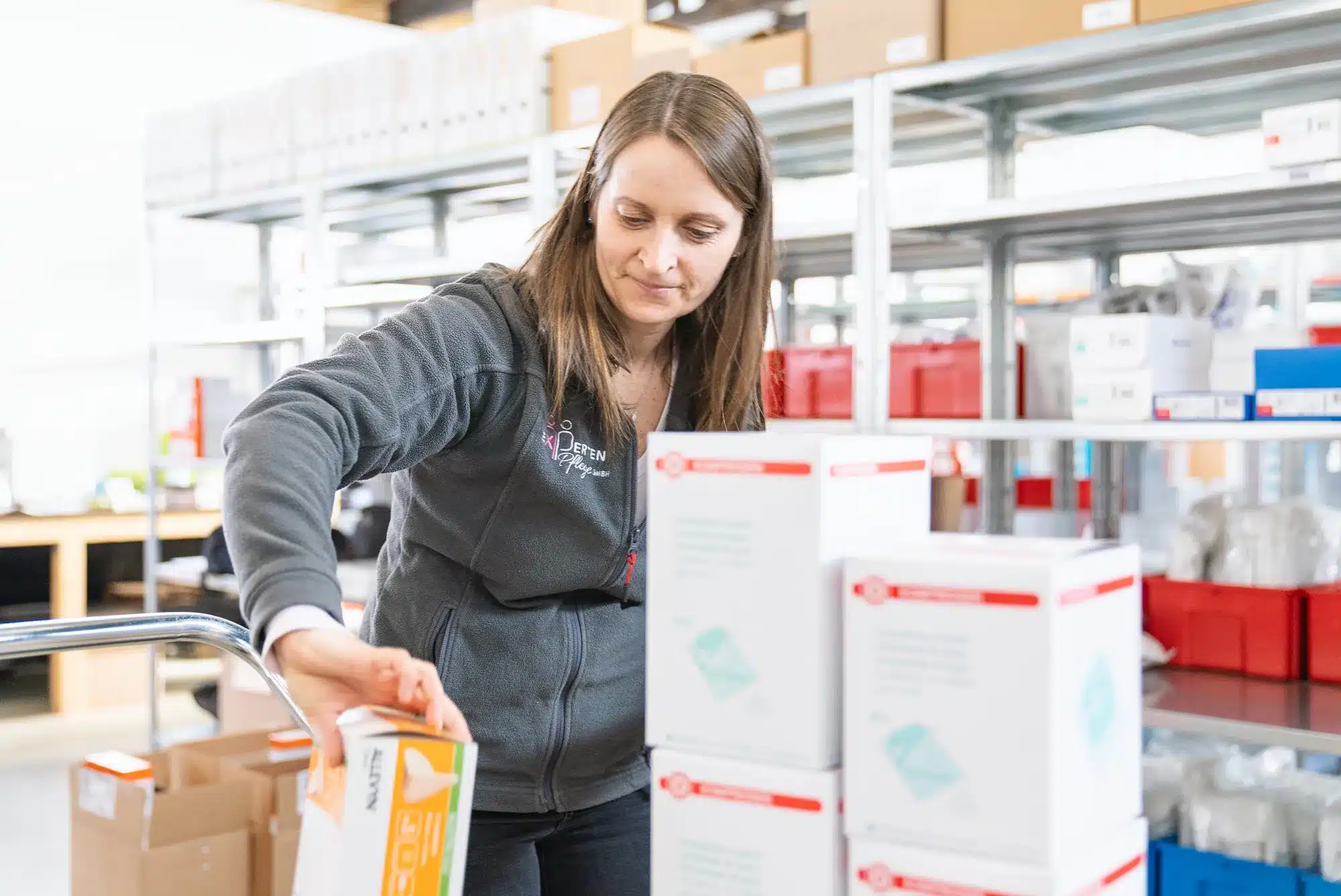 emCare Karriere, Mitarbeiterin Lager